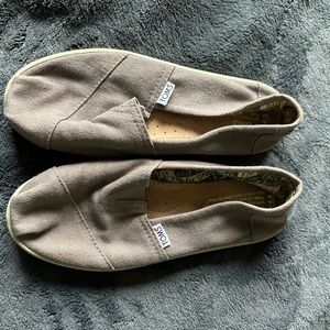 Toms youth Grey slightly worn